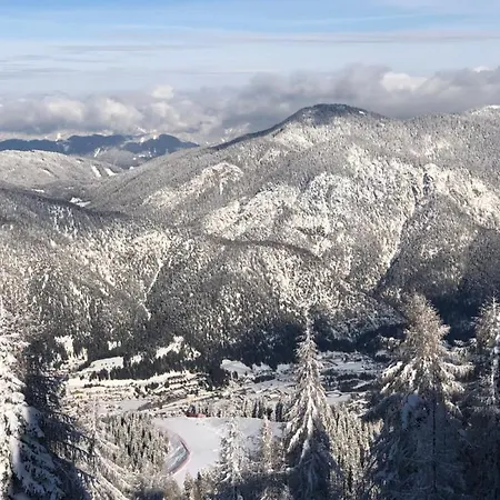 Isabelle Terra Apartment *