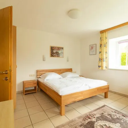 Isabelle Terra Apartment